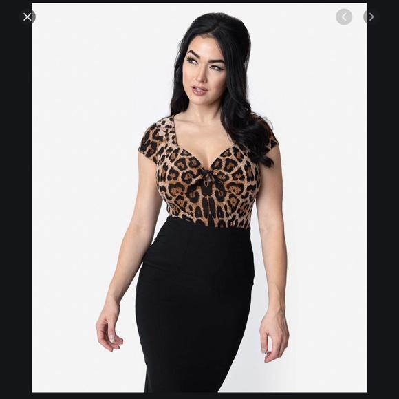 Unique Vintage Retro Sweetheart Rosemary Top